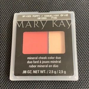 Spiced poppy mineral cheek duo